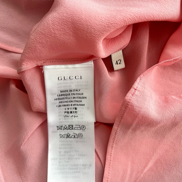 100% Authentic - New Silk Gucci Blouse with Perl Gucci Button - Picture 6 of 10